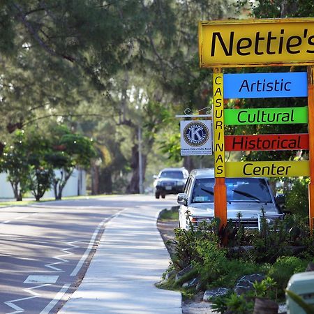 Отель Nettie'S Different Of Nassau Casuarina'S Экстерьер фото